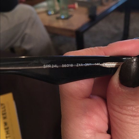 Prada - Picture 4 of 4